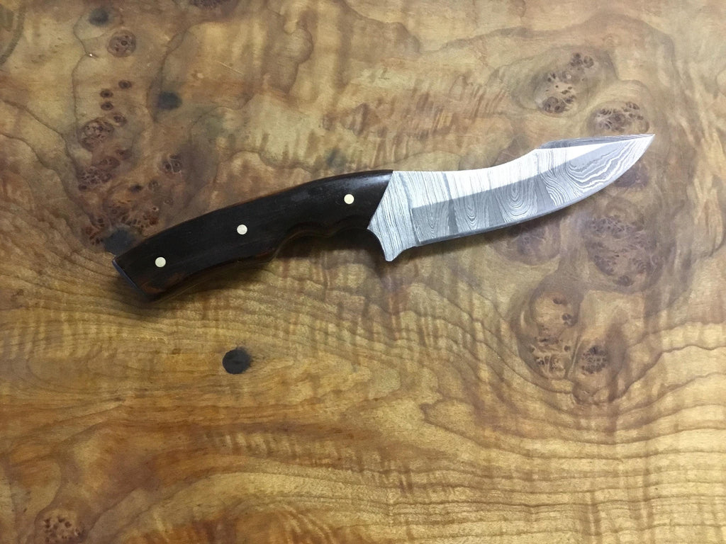 Custom Damascus hunting knives