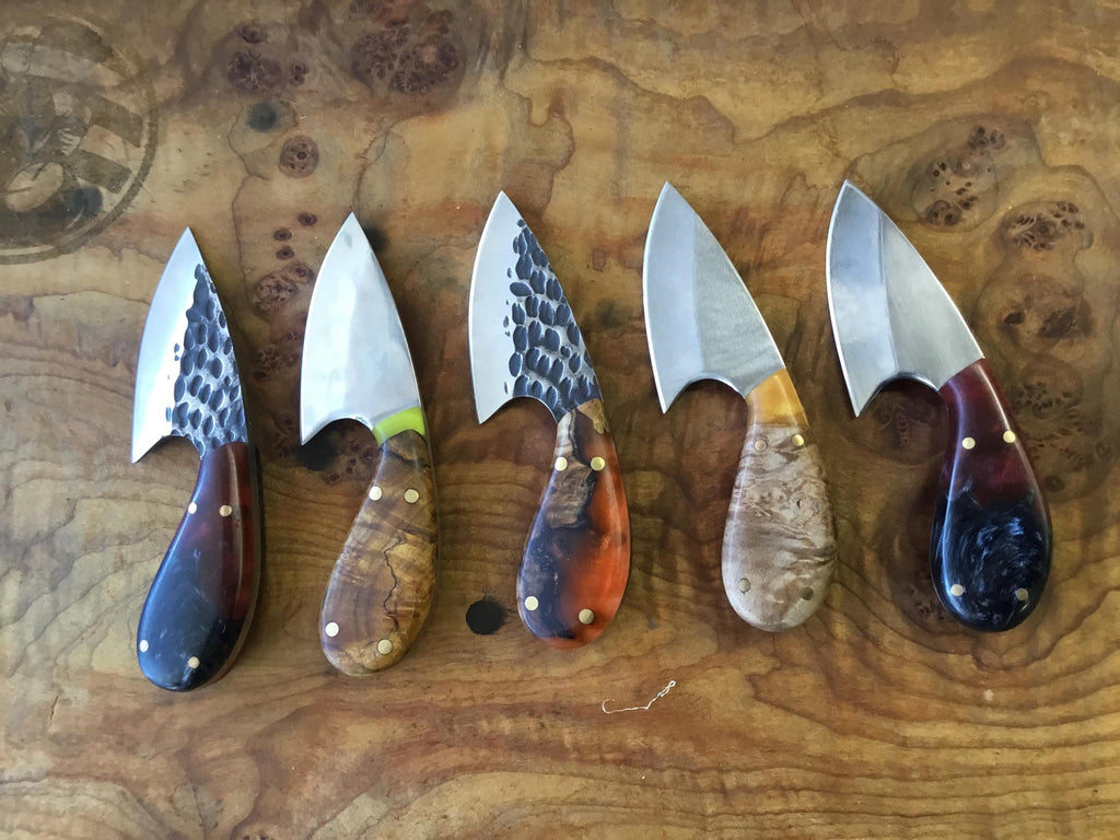 The Elk skinner