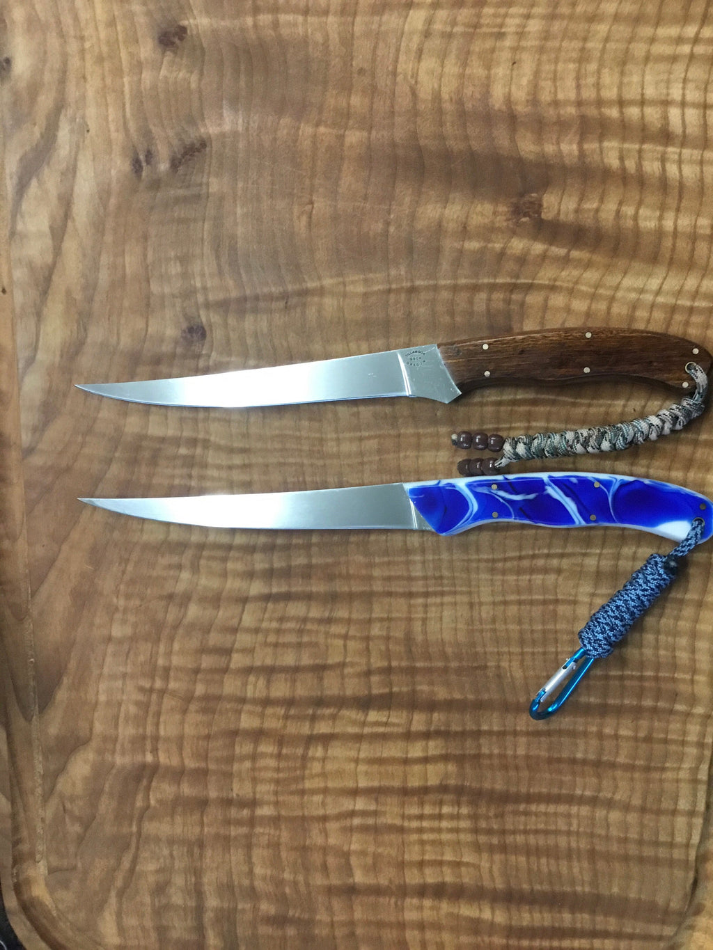 Mid size fillet blade