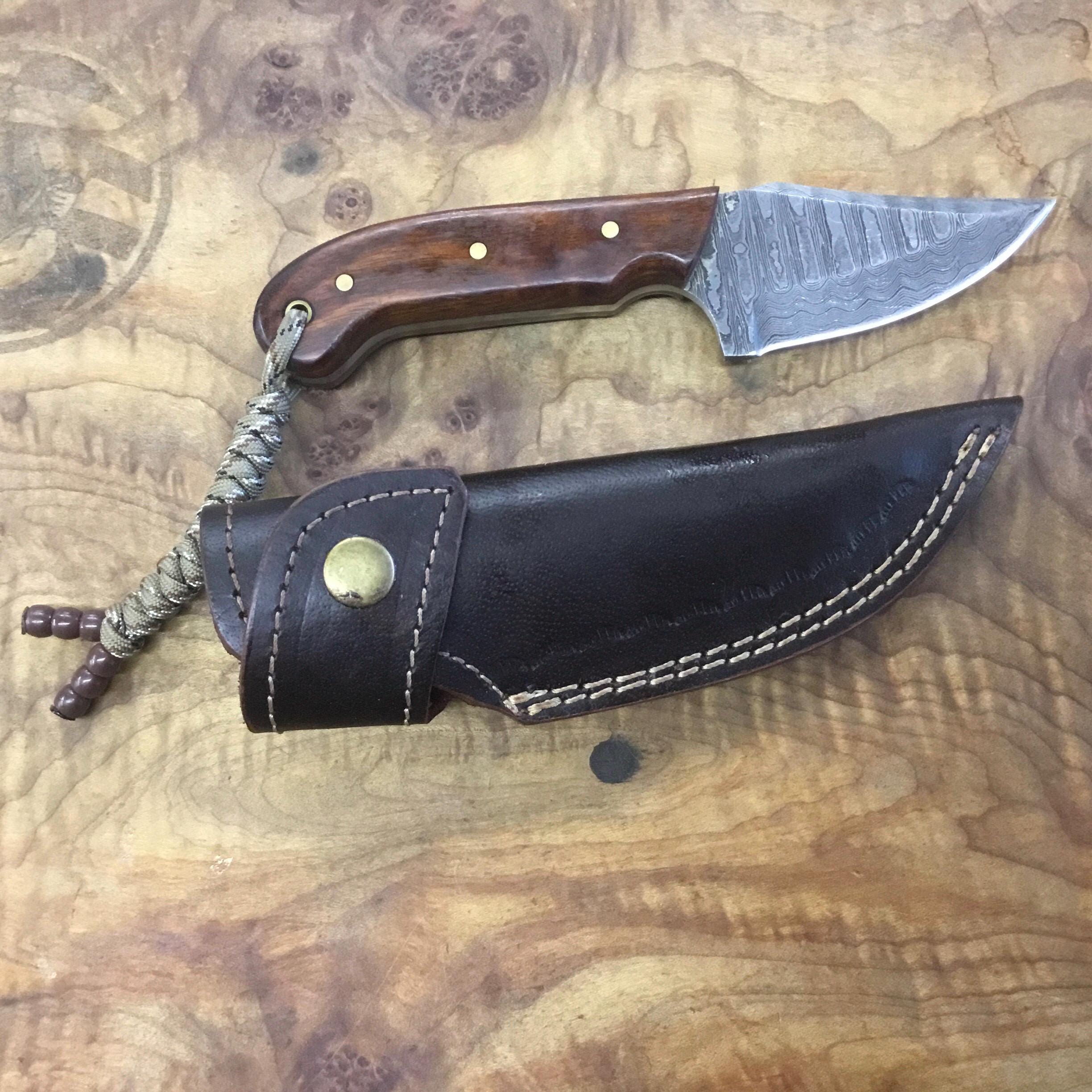 Custom Damascus hunting knives