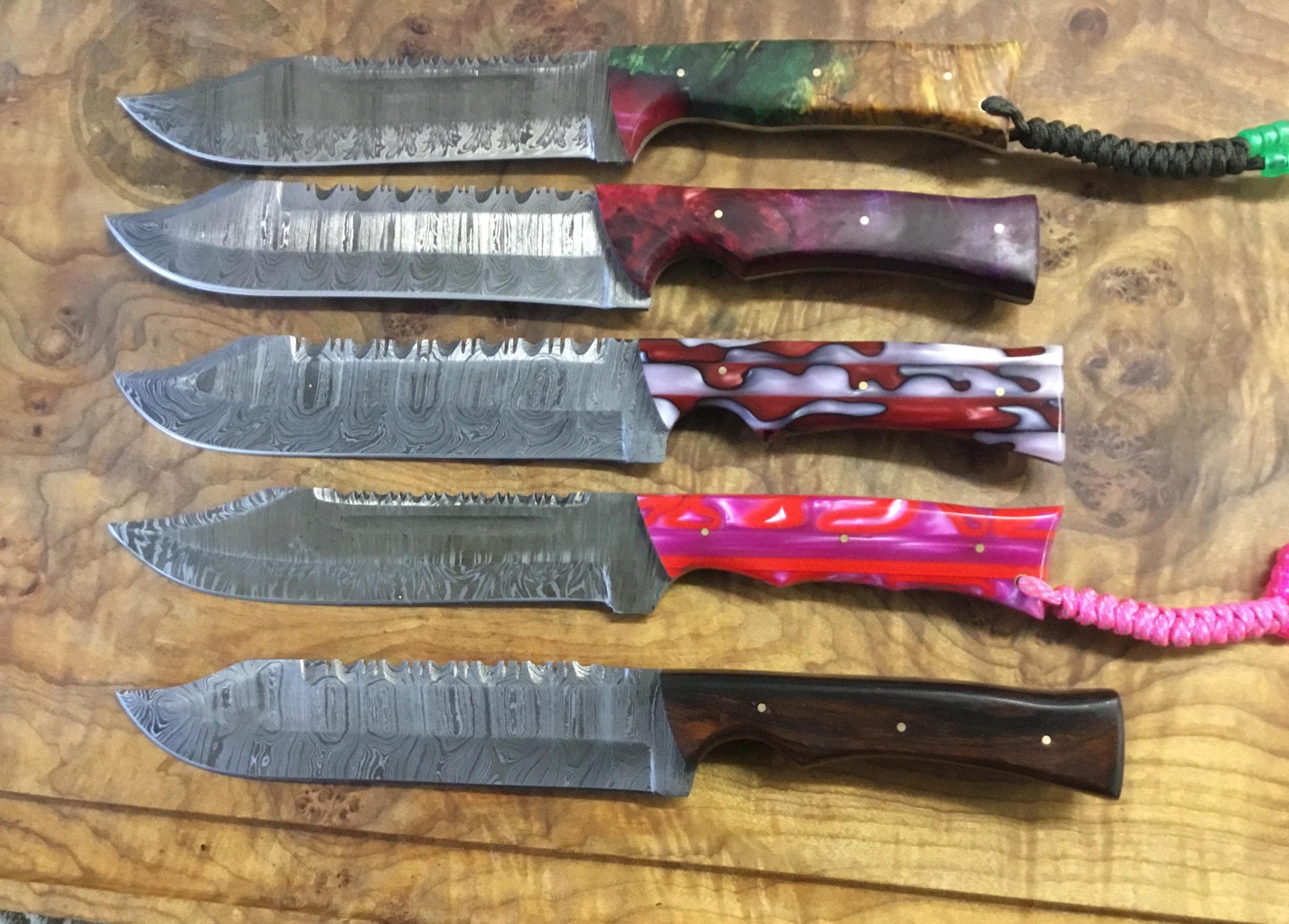 Full tang custom handmade forged Damascus steel Bowie style knife