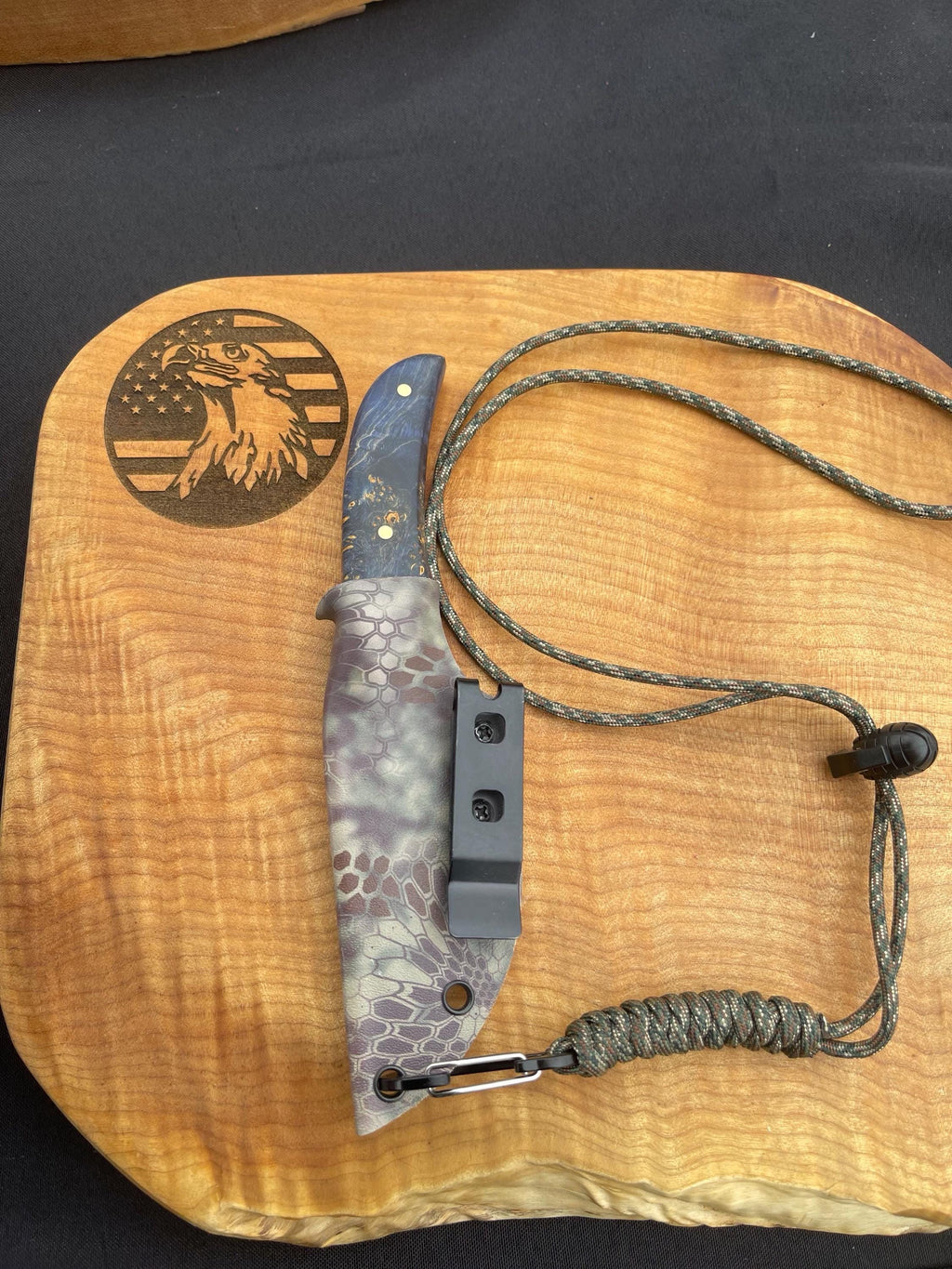 The Badlands Skinner with mirror finish