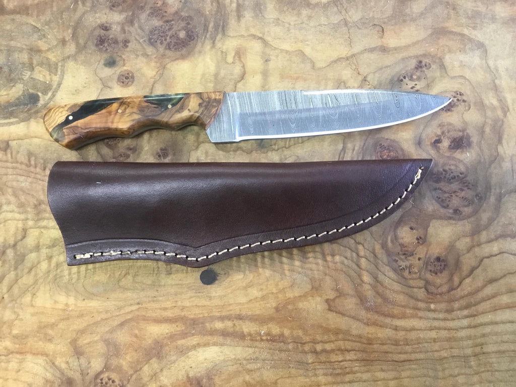 Custom Damascus hunting knives