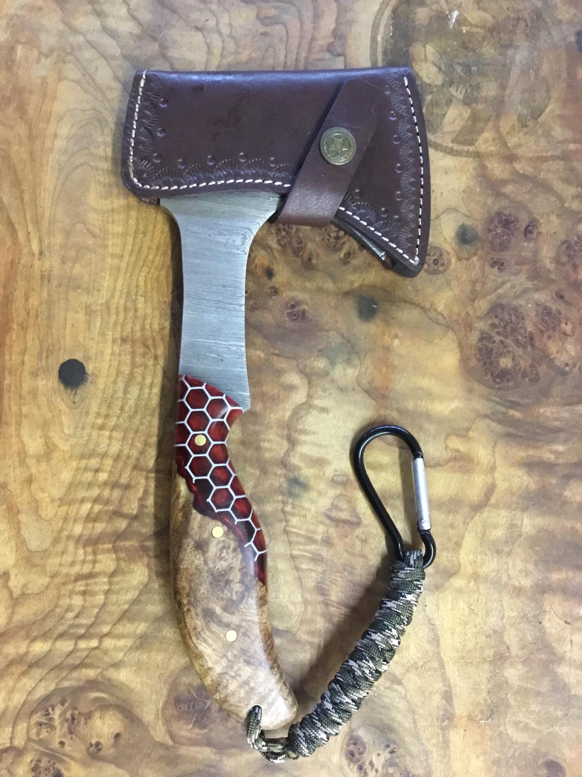 Bear Paw Survival hatchet in Damascus