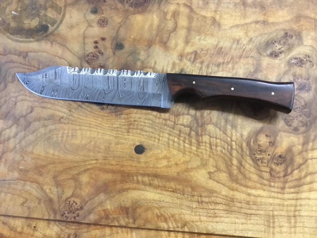Full tang custom handmade forged Damascus steel Bowie style knife